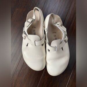 Birkenstock Boston white leather size 40 NARROW